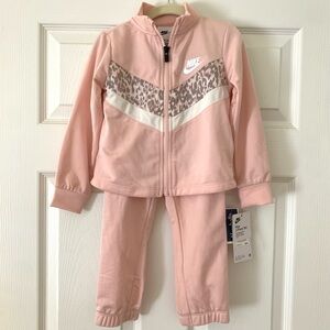 NWT Pink Nike 2-Piece Set, Zip-Up Sweatsuit, Leopard Print, Size 3T